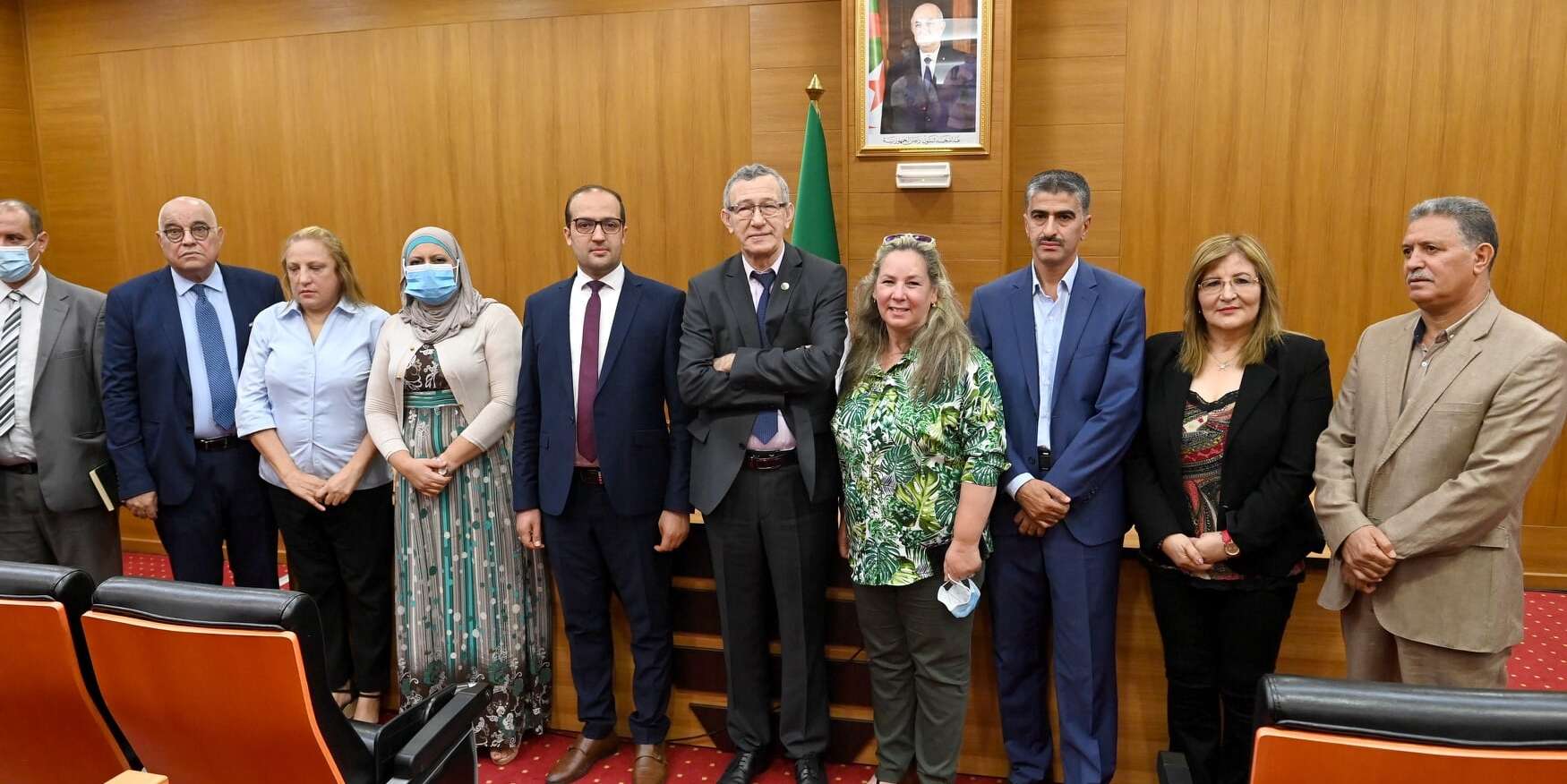 بلحيمر يشرف على تنصيب أعضاء لجنة تحكيم الطبعة السابعة لجائزة رئيس الجمهورية للصحفي المحترف