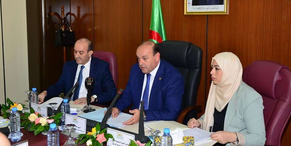 التعديل المقترح على قانون البلدية من شأنه تكريس الشفافية في اختيار رئيس البلدية وتجنب وقوع انسدادات