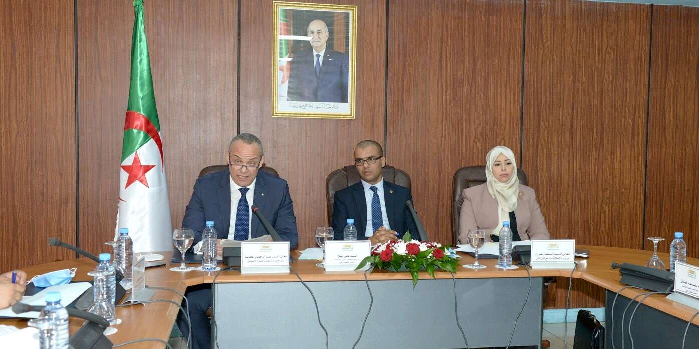 لحفاية: “عدد المؤسسات المدينة بالاشتراكات للضمان الاجتماعي بلغت أزيد من مليون”