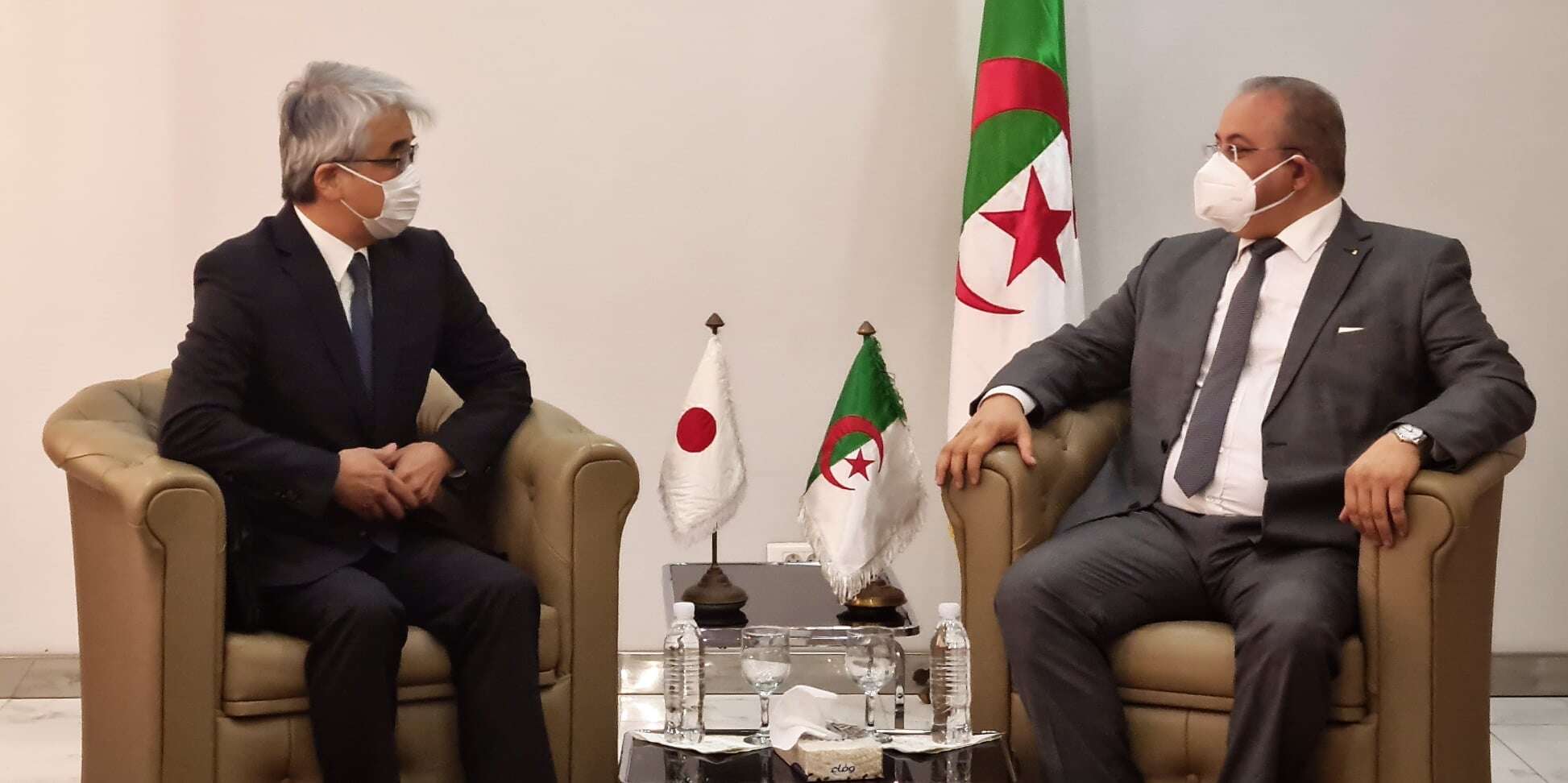 زغدار يتباحث العلاقات بين الجزائر واليابان في قطاع الصناعة