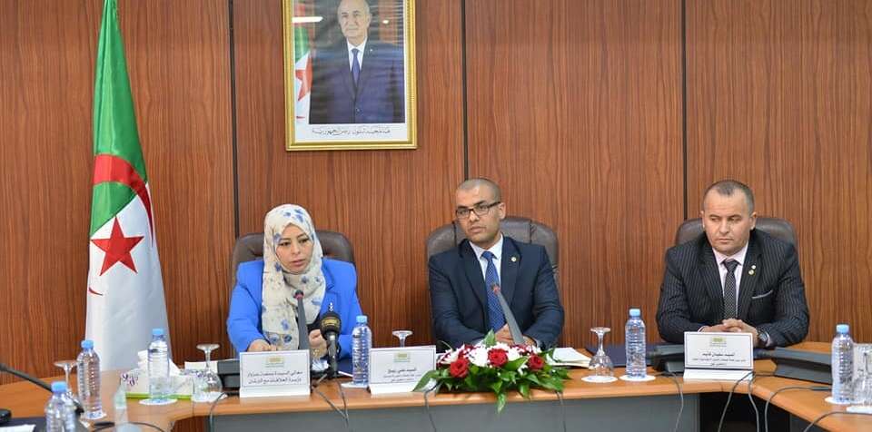 عزوار تعرض قانون المعاشات العسكرية على البرلمان