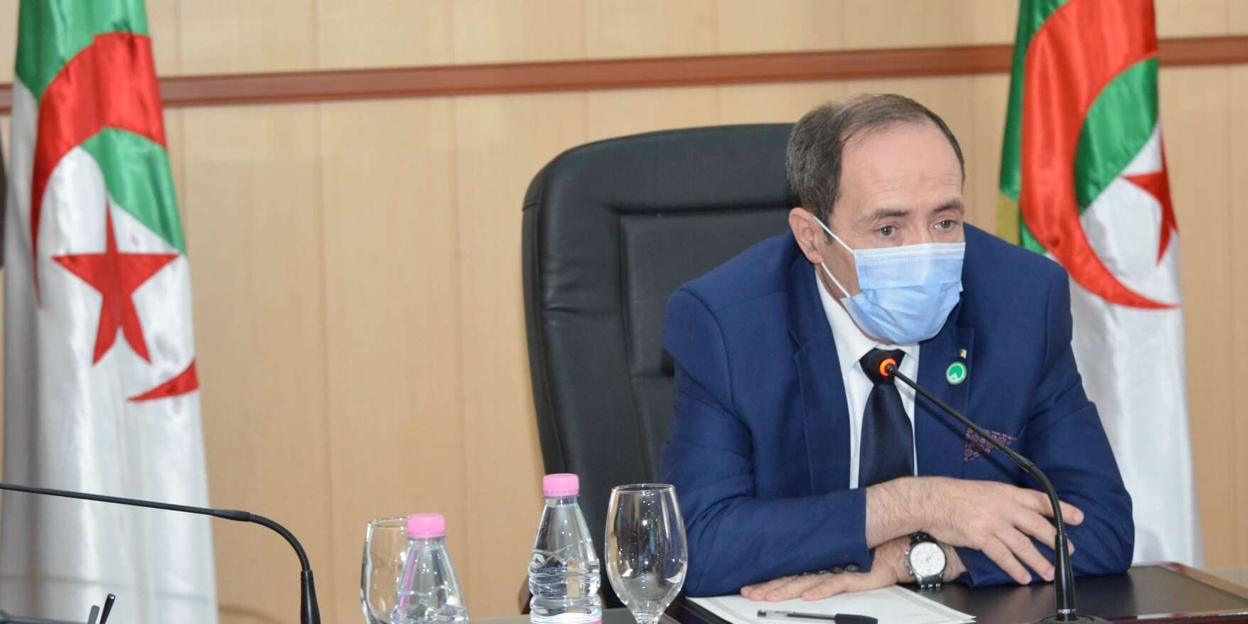 بلعابد يعلن عن مشاريع وأعمال بحث لإيجاد حلول عملية لمسائل القطاع