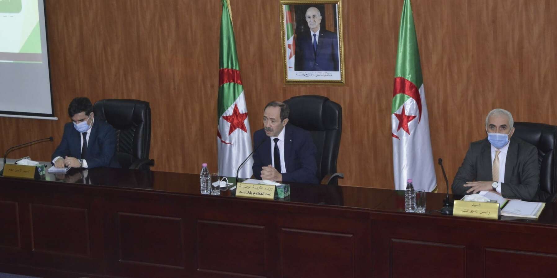 بلعابد: “لن يتم الاكتفاء بالإصغاء للشركاء الاجتماعين بل نستشيرهم في أمور تخص القطاع”.. الإبقاء على نظام التفويج حتى نهاية السنة الدراسية