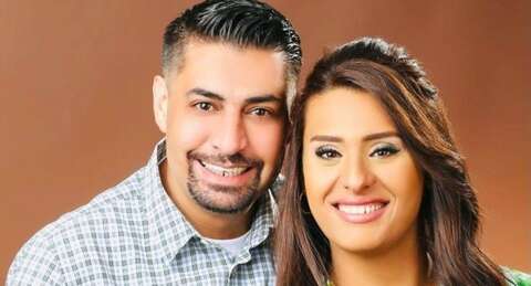 ياسمين صبري تقاطع زفاف شقيقها ووالدها يرد: الفلوس بتغير النفوس