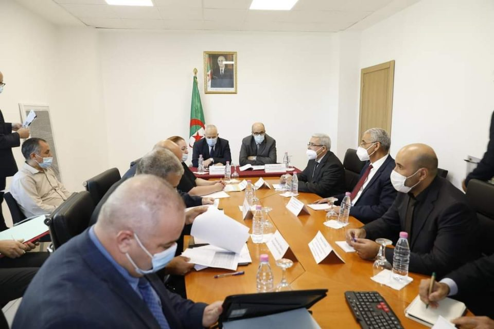 وزير الانتقال الطاقوي يستقبل والي العاصمة