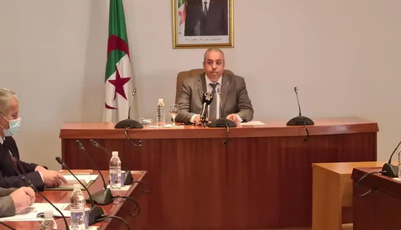 تنصيب لجنة وطنية لمتابعة مشاريع الاستثمار العالقة ورفع القيود عنها