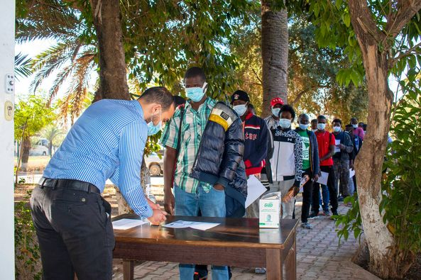 منظمة الهجرة الدولية: الجزائر تعيد 231 مهاجر إفريقي إلى بلدانهم   