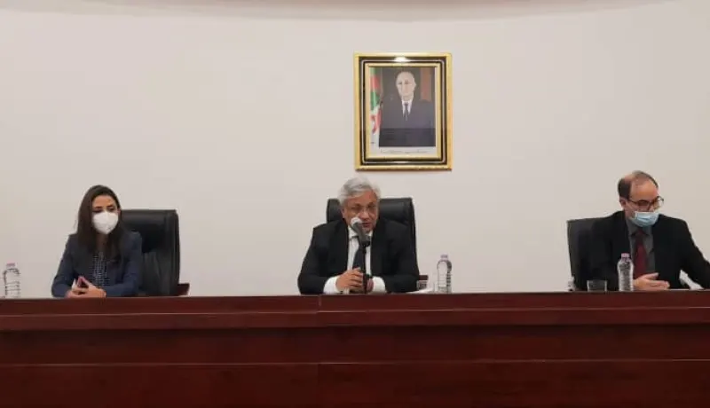 تنصيب اللجنة القطاعية المكلفة بإعداد القائمة الوطنية للأدوية الأساسية