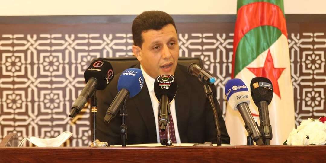 حمادي يدعو إلى الصناعة التقليدية والحفاظ عليها لحمايتها من الاندثار والسطو