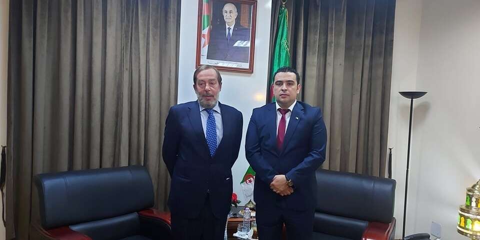 وزير الصيد البحري يستقبل سفير إسبانيا لدى الجزائر