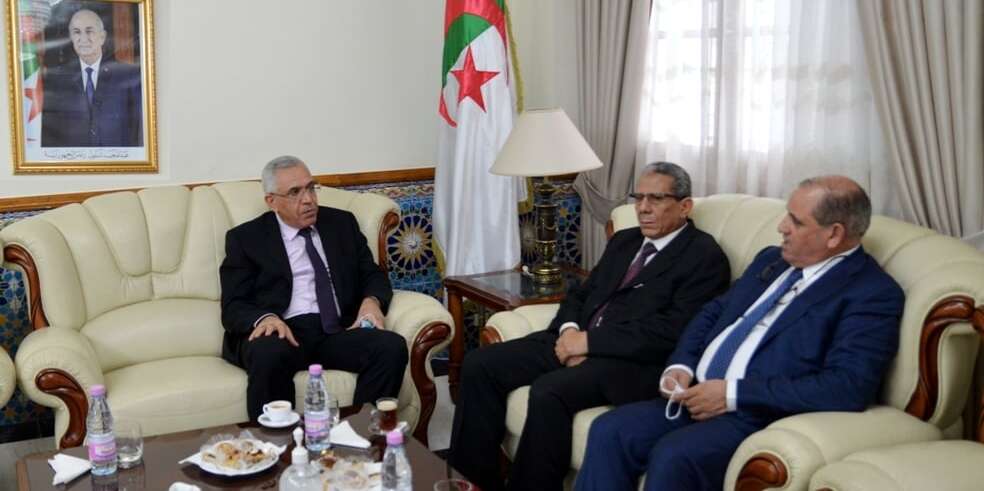 وزير العدل يبحث تحسين ظروف ممارسة مهنة المحاماة