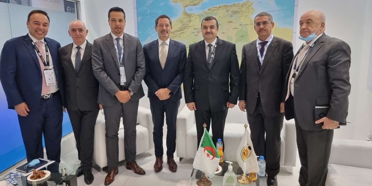 لقاءات مكثفة للوزير عرقاب في الإمارات