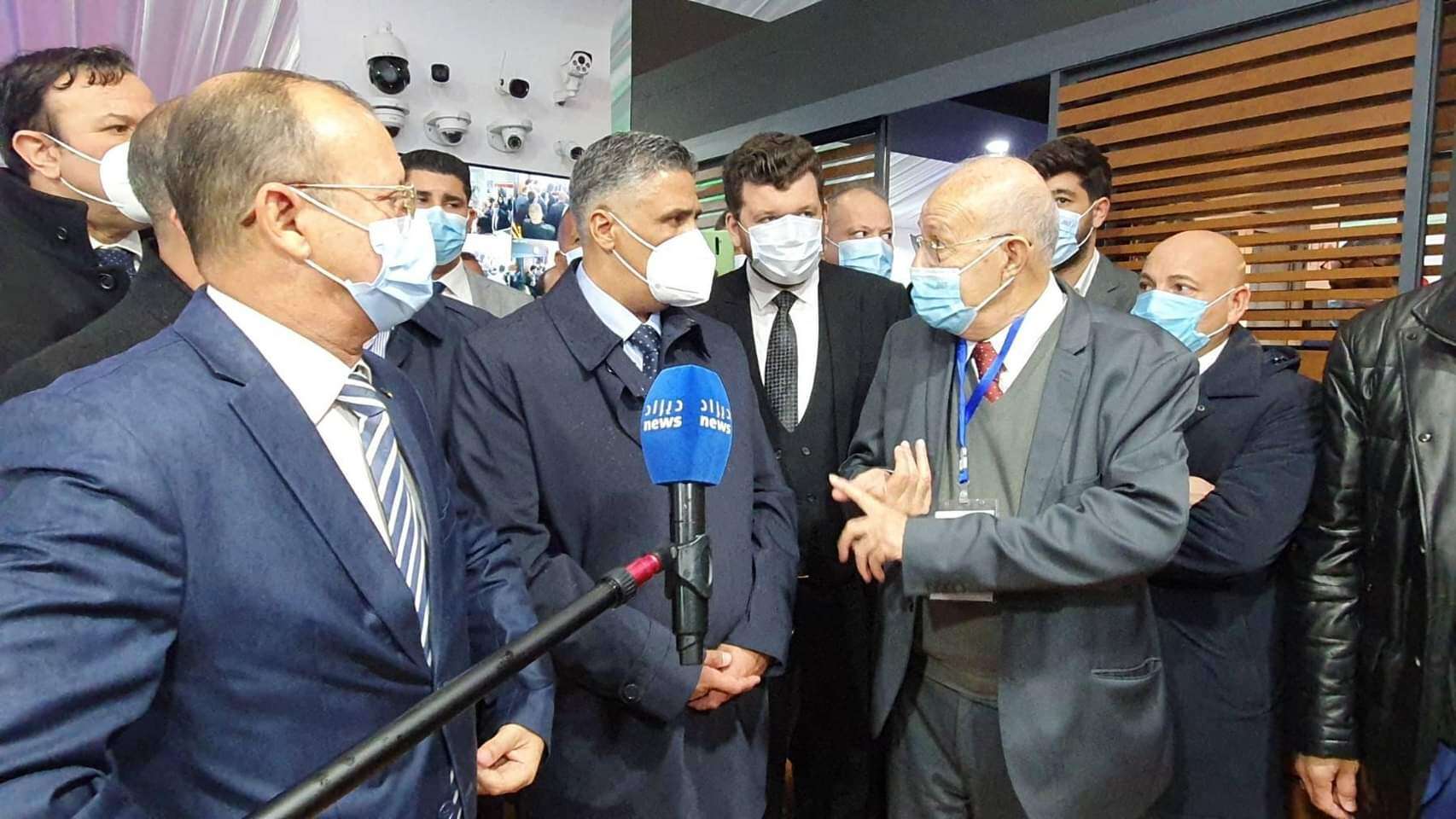 بلعريبي: “900 ألف وحدة سكنية قيد الإنجاز”