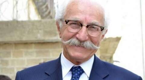 حسام تحسين بيك يفك عزلته واعتزاله