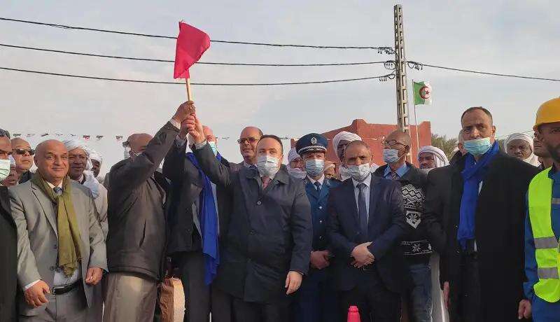تيميمون: إطلاق مشروع شبكة ربط 5 مناطق بالغاز 