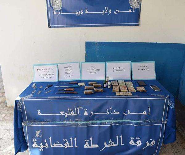 تيبازة: حجز 5 صفائح قنب هندي وتفيك شبكة للمتاجرة بالمخدرات