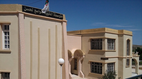 برج بوعريريج: أولياء تلاميذ متوسطة “الواسع لحسن” ببلدية خليل يناشدون والي الولاية التدخل