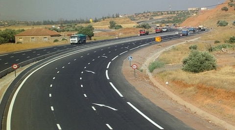 إنجاز 22 مركزا للصيانة والاستغلال للطريق السيار شرق – غرب
