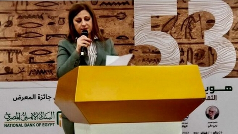 معرض القاهرة الدولي للكتاب.. الأديبة الجزائرية فضيلة ملهاق تترك بصمة مميزة
