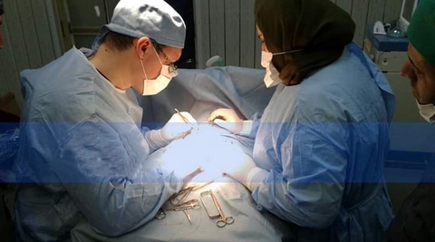 فريق من المركز الاستشفائي الجامعي للدويرة يجري بنجاح أول عملية بالمنظار بغرداية