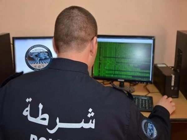خنشلة: الاطاحة بشبكة للنصب والاحتيال عبر الانترنيت   