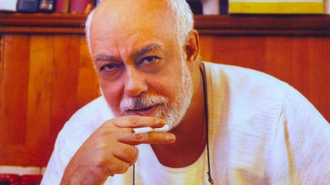 يعد من أشهر كتّاب أغاني الأطفال.. إصابة الشاعر المصري شوقي حجاب بجلطة في المخ