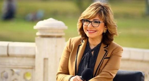 لميس الحديدي تكشف عن عمرها الحقيقي