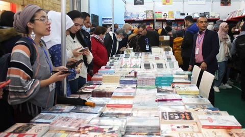 ناشرون يتحدثون على أزمة صناعة الكتاب في الجزائر: الحلول في ايدي السلطات العمومية