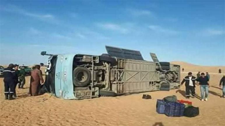 عين أميناس: إصابة 12 شخصا في حداث إنحراف حافلة