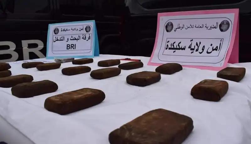 سكيكدة: حجز 2 كلغ كيف وتوقيف مجرم خطير 