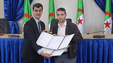 تسليم 36 رخصة استثنائية للفتح والاستغلال بولاية برج بوعريريج