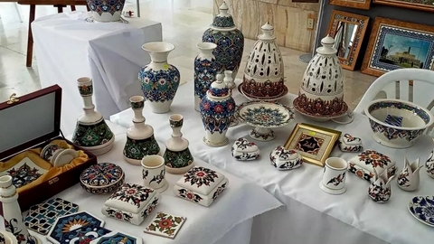 الطبعة الثانية من معرض الخزف الفني الجزائري: مشاركة غير مسبوقة وعبد المالك كريناح مفاجأة الحدث