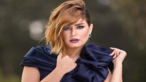 منة فضالي تكشف حقيقة خطوبتها