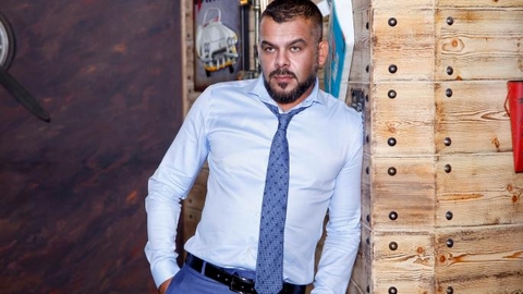 منذر رياحنة يُحدث ضجة برأيه عن المرأة