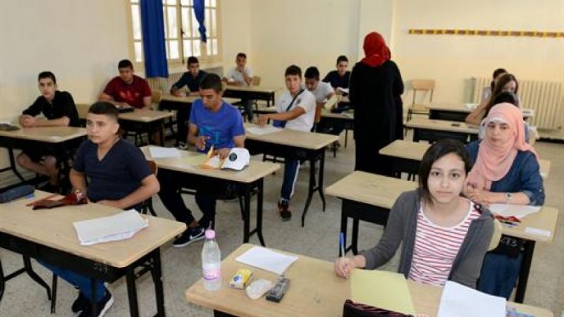 بسكرة: الحبس المؤقت لأستاذة قامت بنشر موضوع امتحان البيام