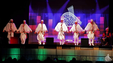 المهرجان الدولي للرقص الشعبي.. سهرة ختامية تراثية جزائرية صربية يونانية رائعة