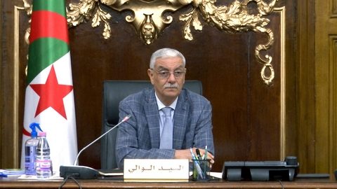 والي العاصمة يقف على نظافة المحيط في بوزريعة