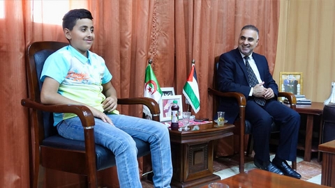 أبو عيطة يستقبل الفنان الفلسطيني محمد وائل البسيوني