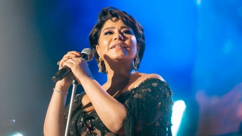رواد مواقع التواصل الاجتماعي يتحدثون عن لطيفة.. فنانة تونسية أدارت حملة لتشويه شيرين عبد الوهاب
