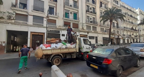 الجزائر الوسطى.. تسخير 4 شاحنات و24 عون نظافة لعمليات التنظيف