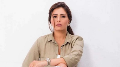 منة فضالي تحسم الجدل حول اعتزالها الفن
