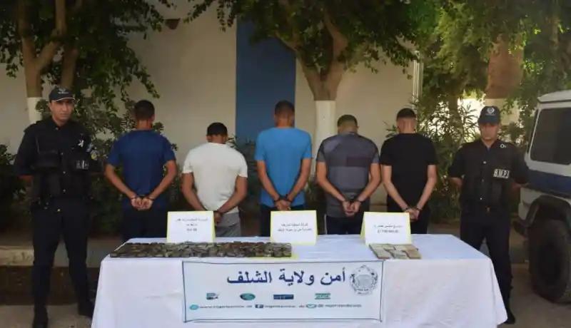 الشلف: حجز 8 كلغ كيف وتوقيف 5 تجار مخدرات