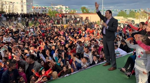 عمو يزيد يلتقي بأصدقائه الأطفال أمسية الغد بالمركب الثقافي “الهادي فليسي” بالعاصمة