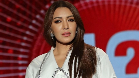 أنغام على كرسي المذيع لأول مرة.. نجوم عرب ينافسون في مجال تقديم البرامج