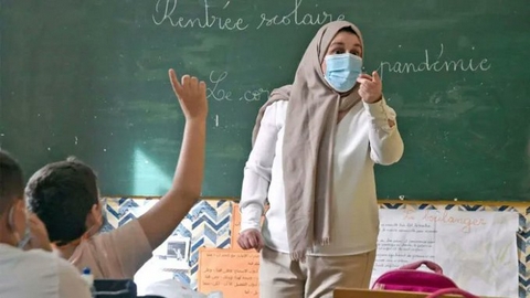 “لوفيغارو”: الجزائر تقود عملية مطاردة اللغة الفرنسية
