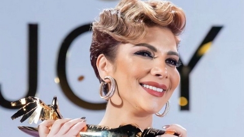 استعانت بمرآة.. أصالة تكشف قصة تعافيها من مرض نفسي