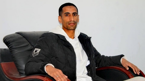 الكاتب بن يوسف لخضر لـ “الموعد اليومي”: كتابي الجديد رد اعتبار للمجاهد عبد القادر بن يطو.. رجائي إلى السلطات العليا الإفراج عن أرشيف حرب أكتوبر