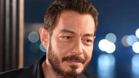 أحمد زاهر: جهازنا العصبي يُدمر في مهنة التمثيل وكنت بحلم يكون عندي ولد