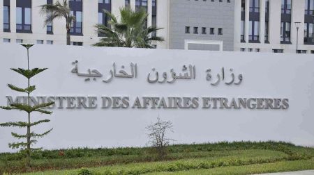 الجزائر تدين التفجير الإرهابي بإسطنبول
