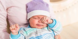 كيف تكتشفين  وجود مشكلة في نظر الرضيع